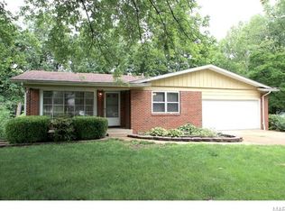 4815 Overview Ct, Saint Louis, MO 63128
