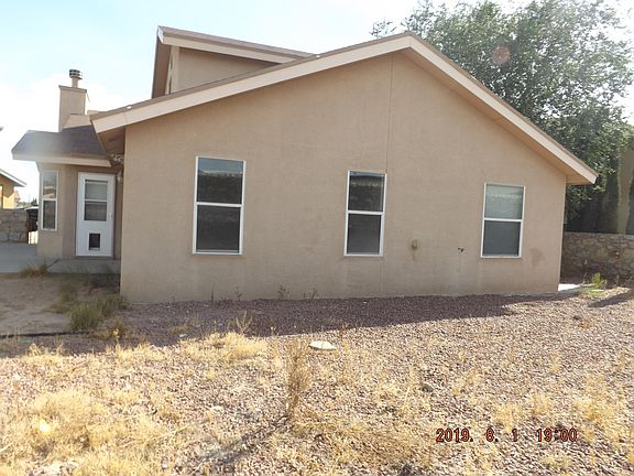 3rd image of 1672 Saint James Pl