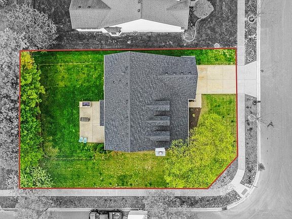 4th image of 5701 Killiney Ln