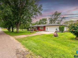 511 N Cherry Ave, Bridgewater, SD 57319