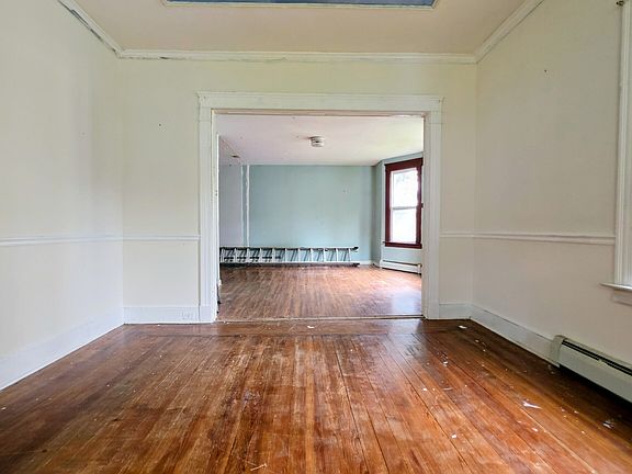 3rd image of 232 Lexington Avenue