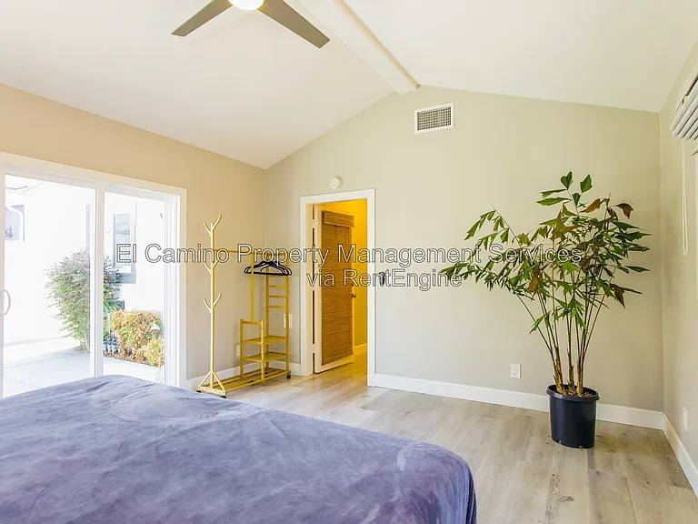 1728 Lake St — Photo 28