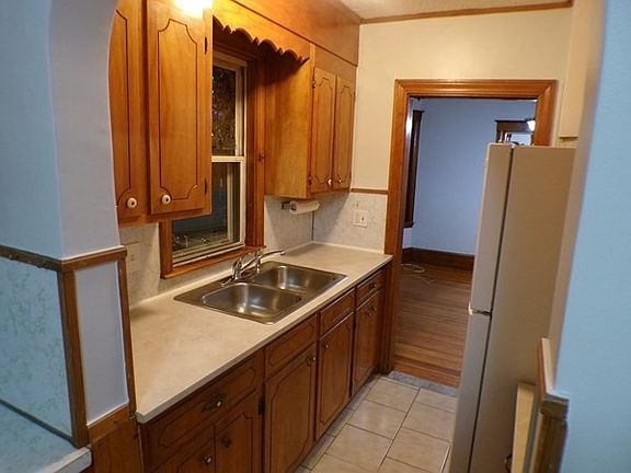3rd image of 230 Broadway Floor 2