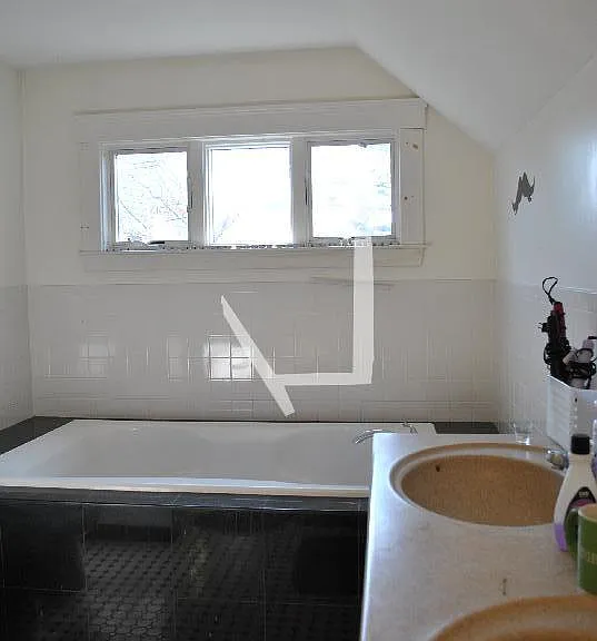 51 Gardner St #1 — Photo 14