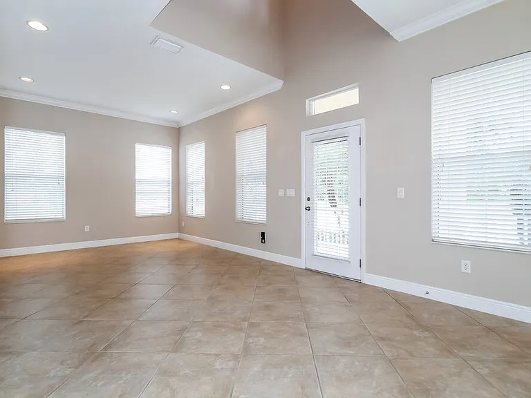 20103 Outpost Point Dr — Photo 4