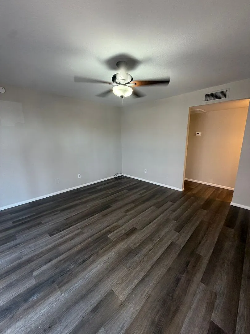 Mesa 3BD/2BA Home for Rent! — Photo 3