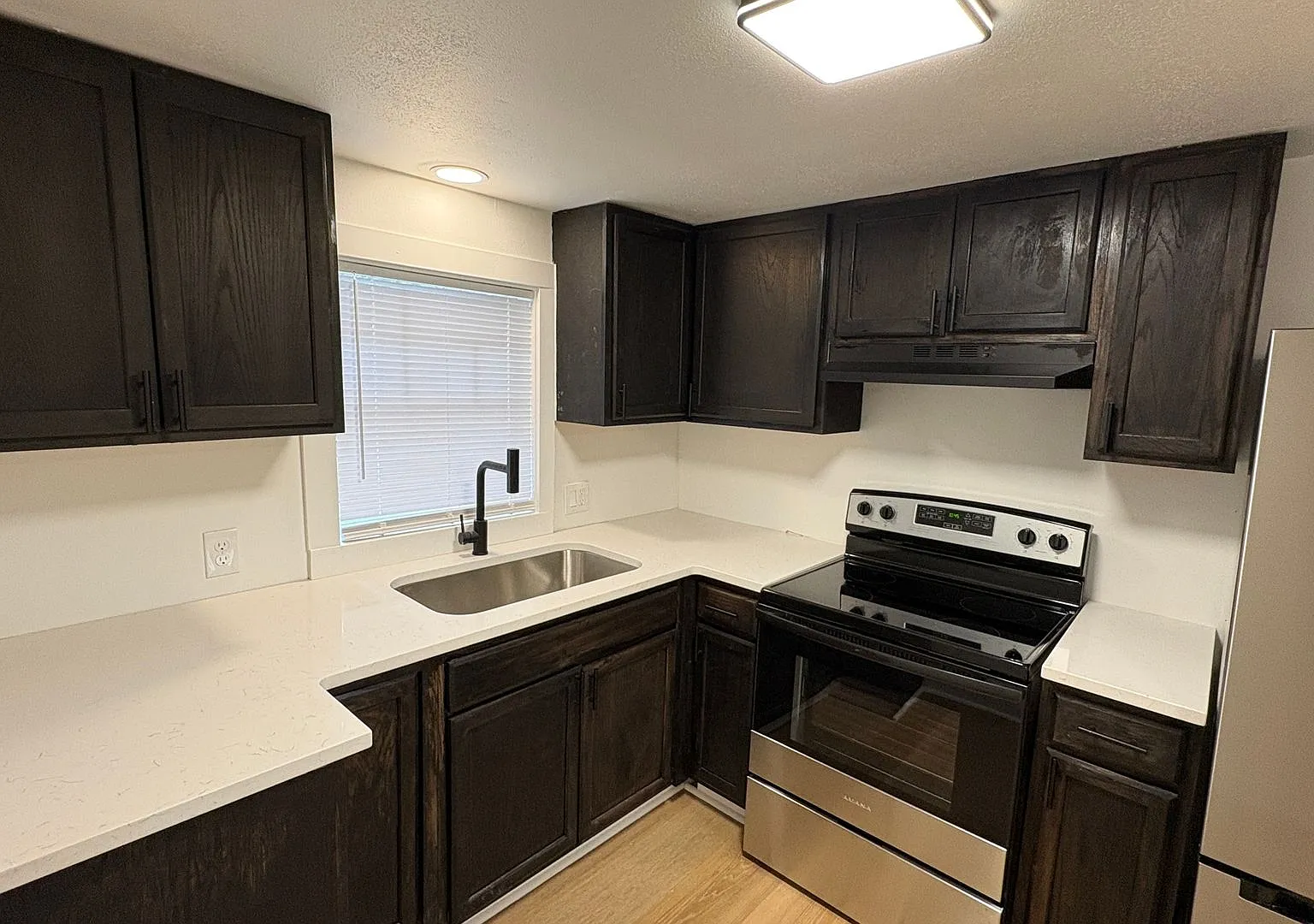 Conway St. Apartments — Photo 3
