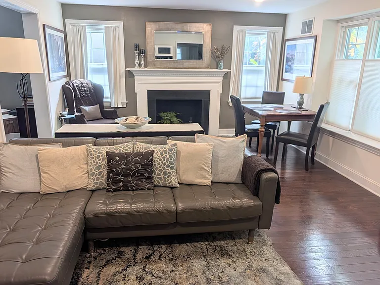293 Meeting House Ln — Photo 5