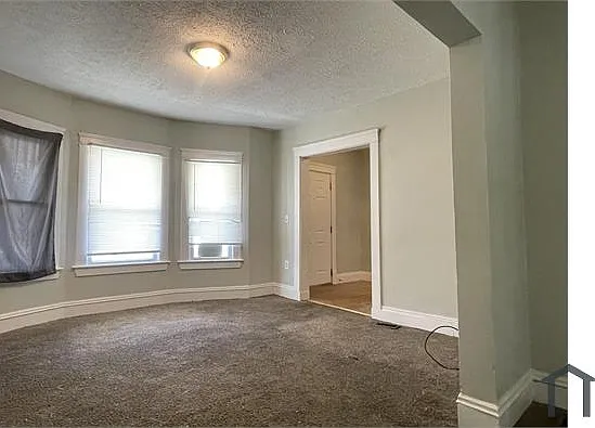 10301 Dickens Ave — Photo 7