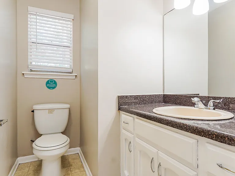 20 Moonglow Dr — Photo 15