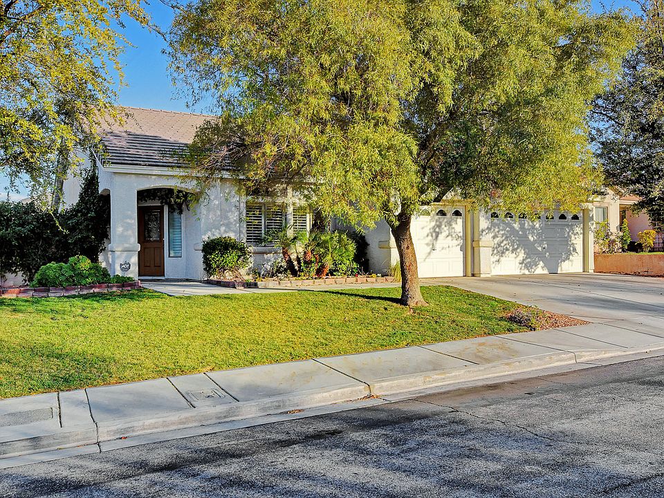 1st image of 1791 Clear River Falls Ln