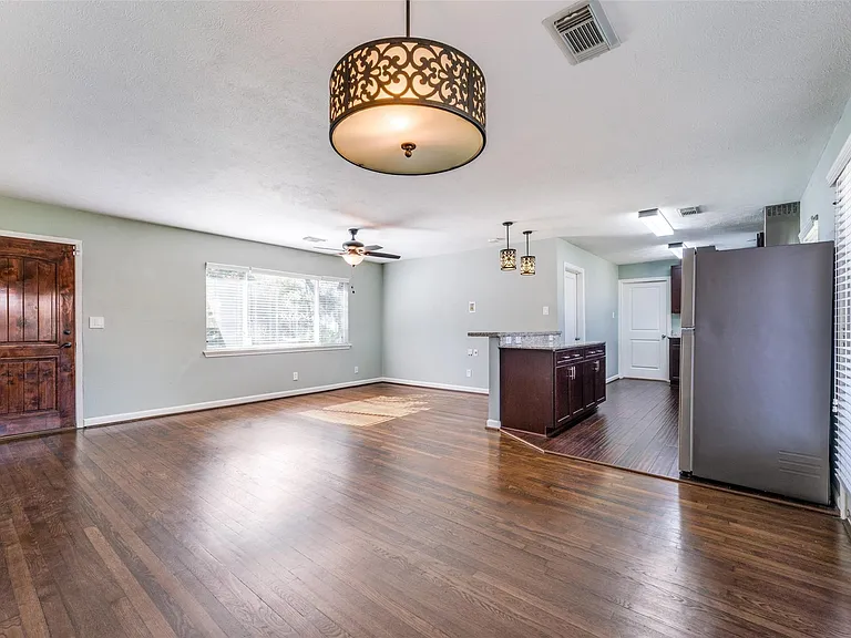 4502 Brookwoods Dr — Photo 2