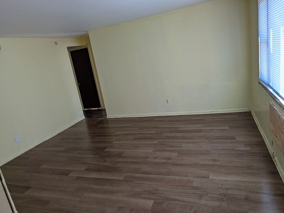 1st image of 350 S Napoleon Ave APT D