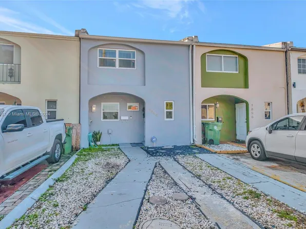 1846 W 72nd St, Hialeah, FL 33014