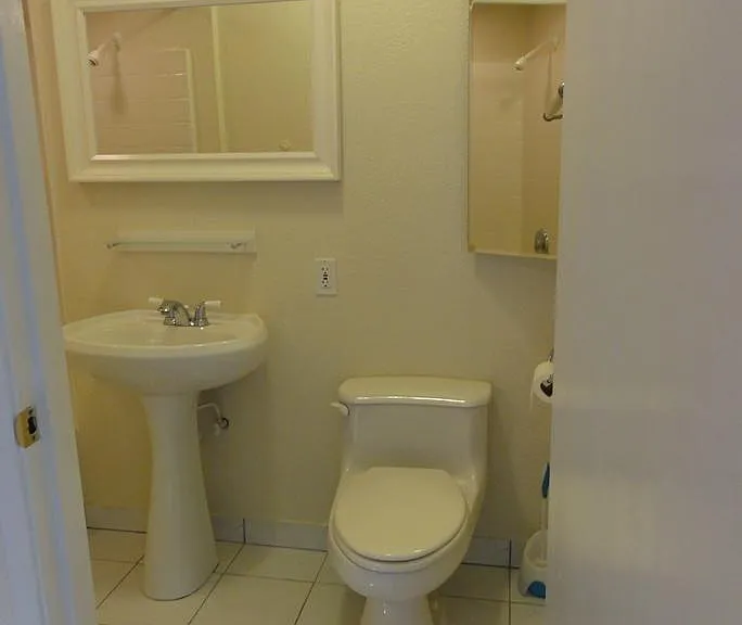 550 Hillcrest Way — Photo 7