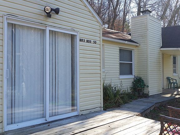 Patio deck entrance to 2nd bedroom