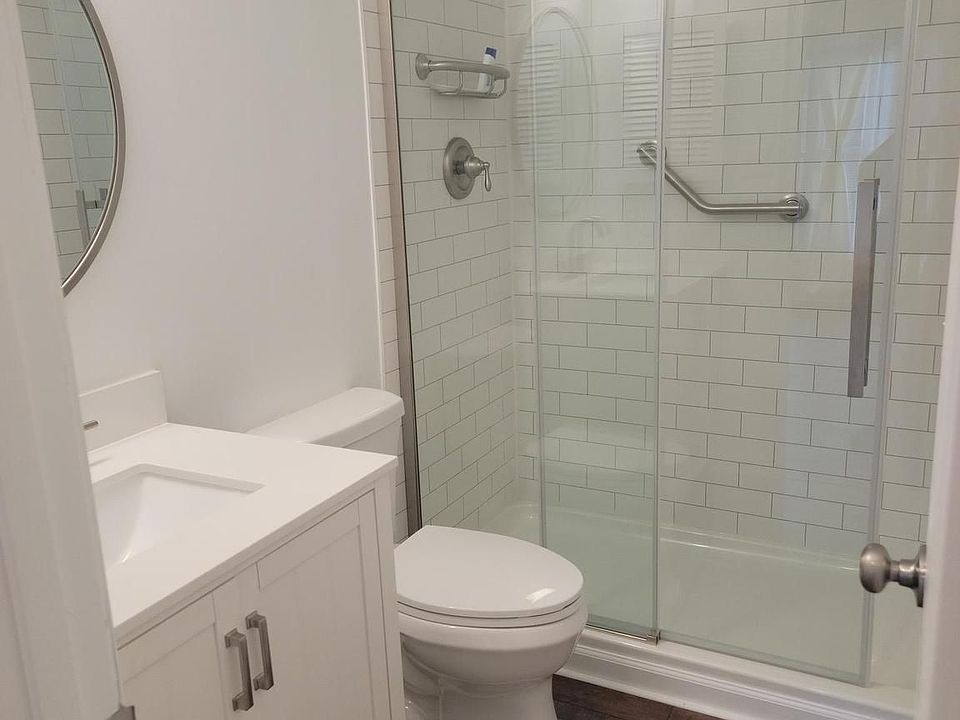 1st image of 101 Sunny Hill Ct