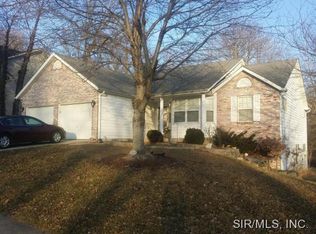 1942 Duke St, Edwardsville, IL 62025
