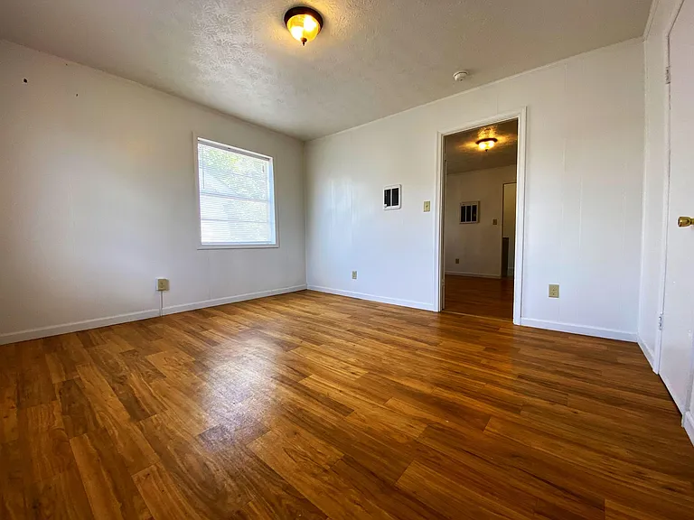 260 Port Republic Rd #5 — Photo 13