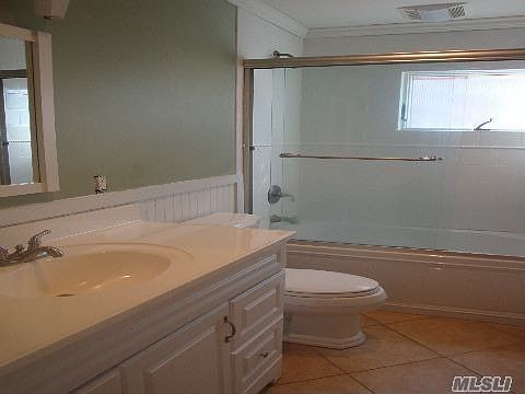 4th image of 212 Lee Pl
