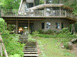 25 Griswold Ln, Winsted, CT 06098