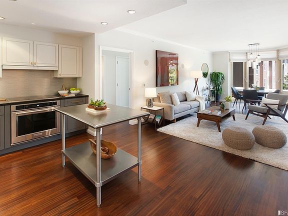 4th image of 88 King St Unit 324