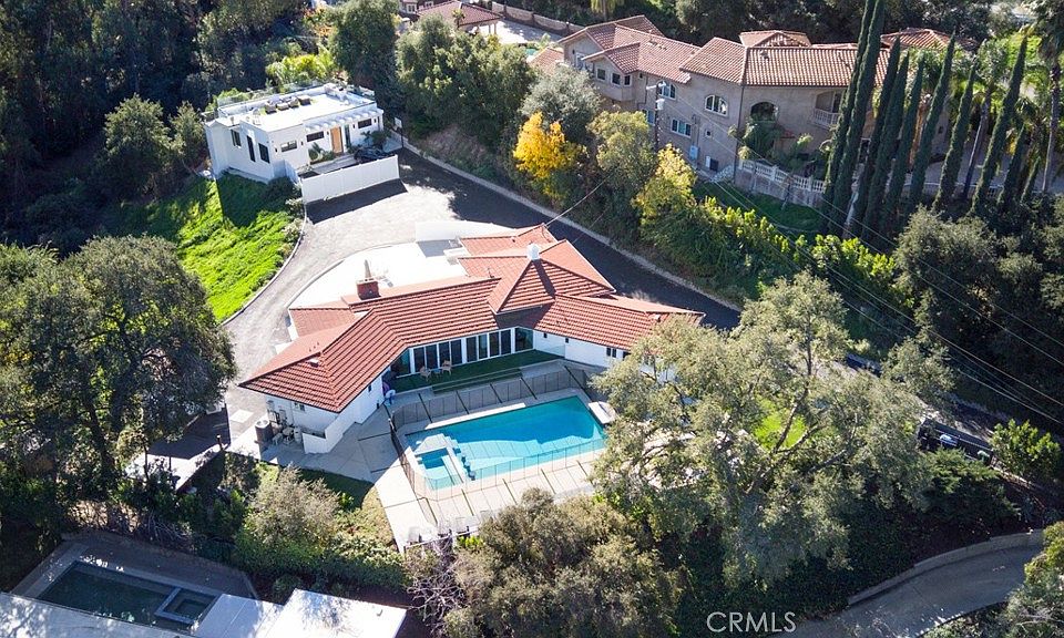 1st image of 4620 Caritina Dr