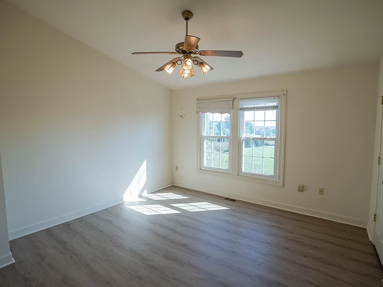 5556 Rivendell Pl — Photo 14