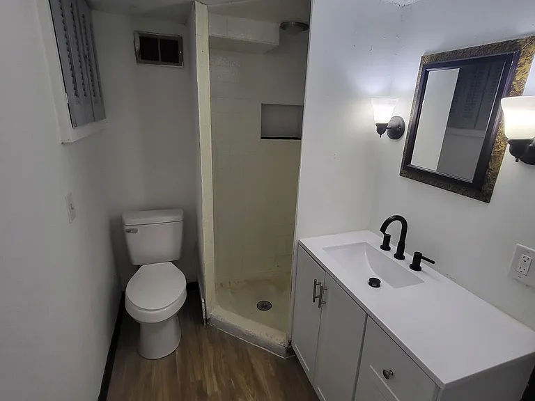 1160 Saint Bernadette Ln — Photo 11