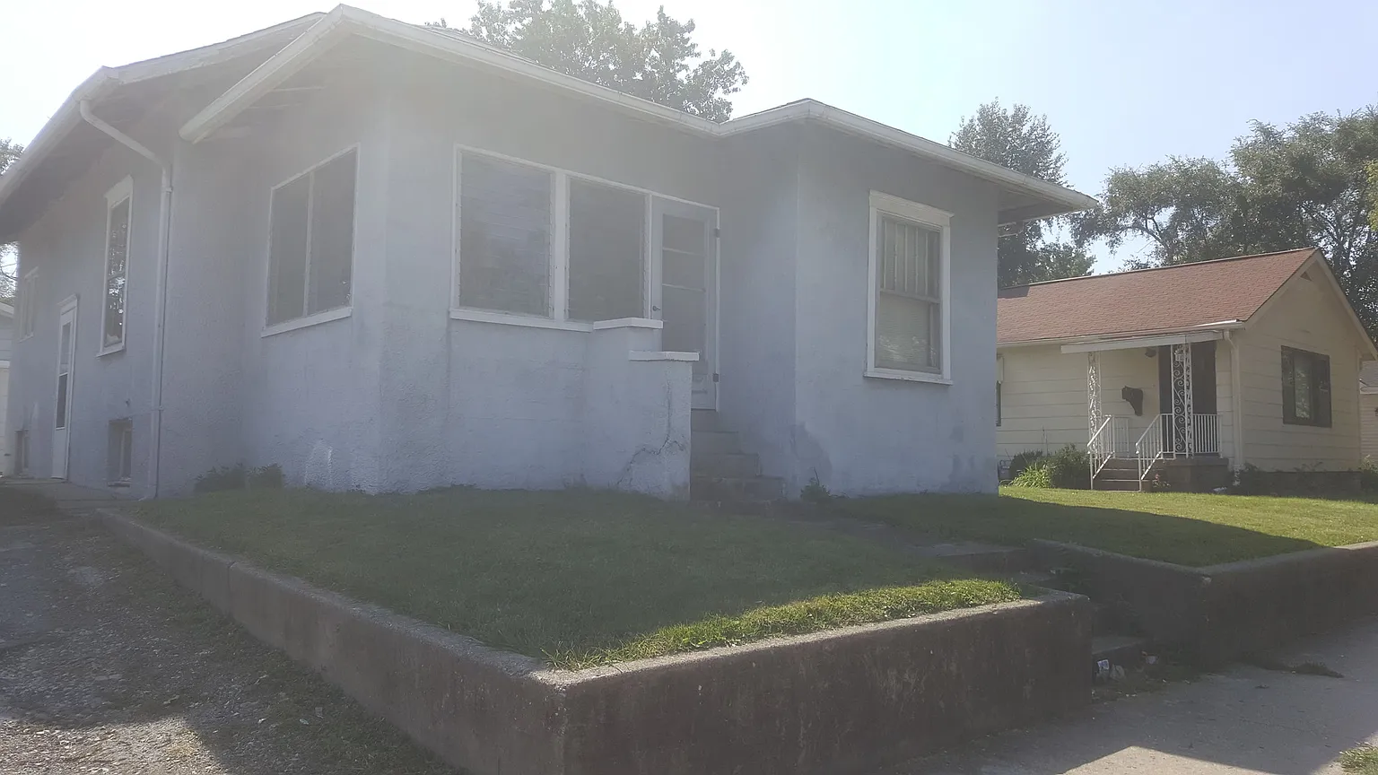 1005 W Bradley Ave photo 1