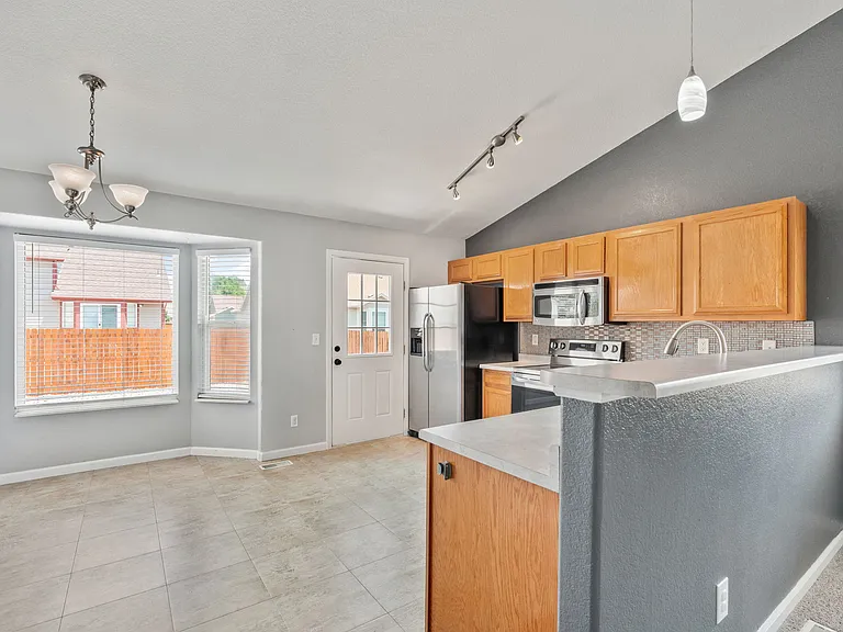 5164 Fennel Dr — Photo 11