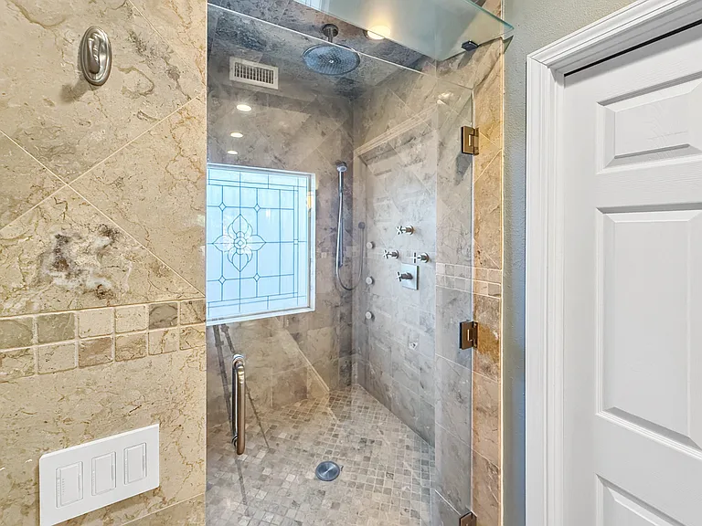 14212 Sandhill Rd — Photo 17
