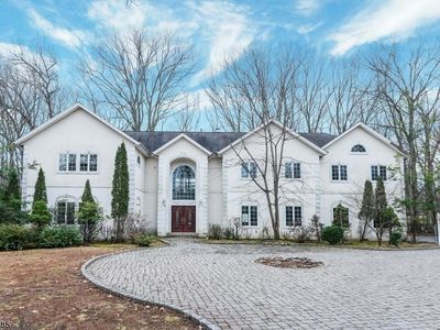 28 Dogwood Hill Rd, Upper Saddle River, NJ, 07458