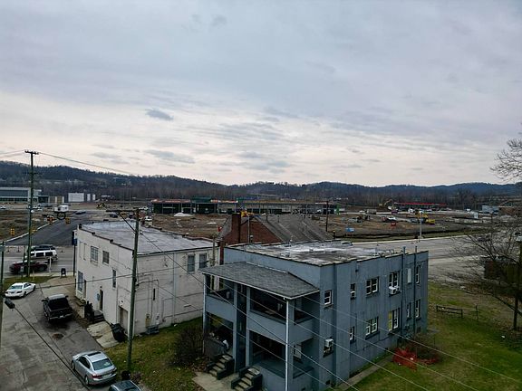 4th image of 35 Riheldaffer Ave