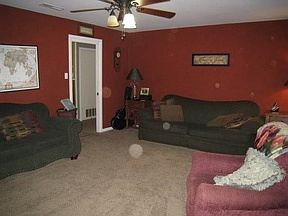 4th image of 1107 Gardenia Ln