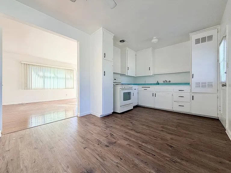 31 N Dos Caminos Ave — Photo 1