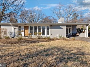 8708 Camden St, Alexandria, VA 22308