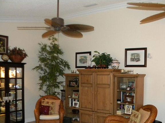 3rd image of 2601 Lakemont Ct