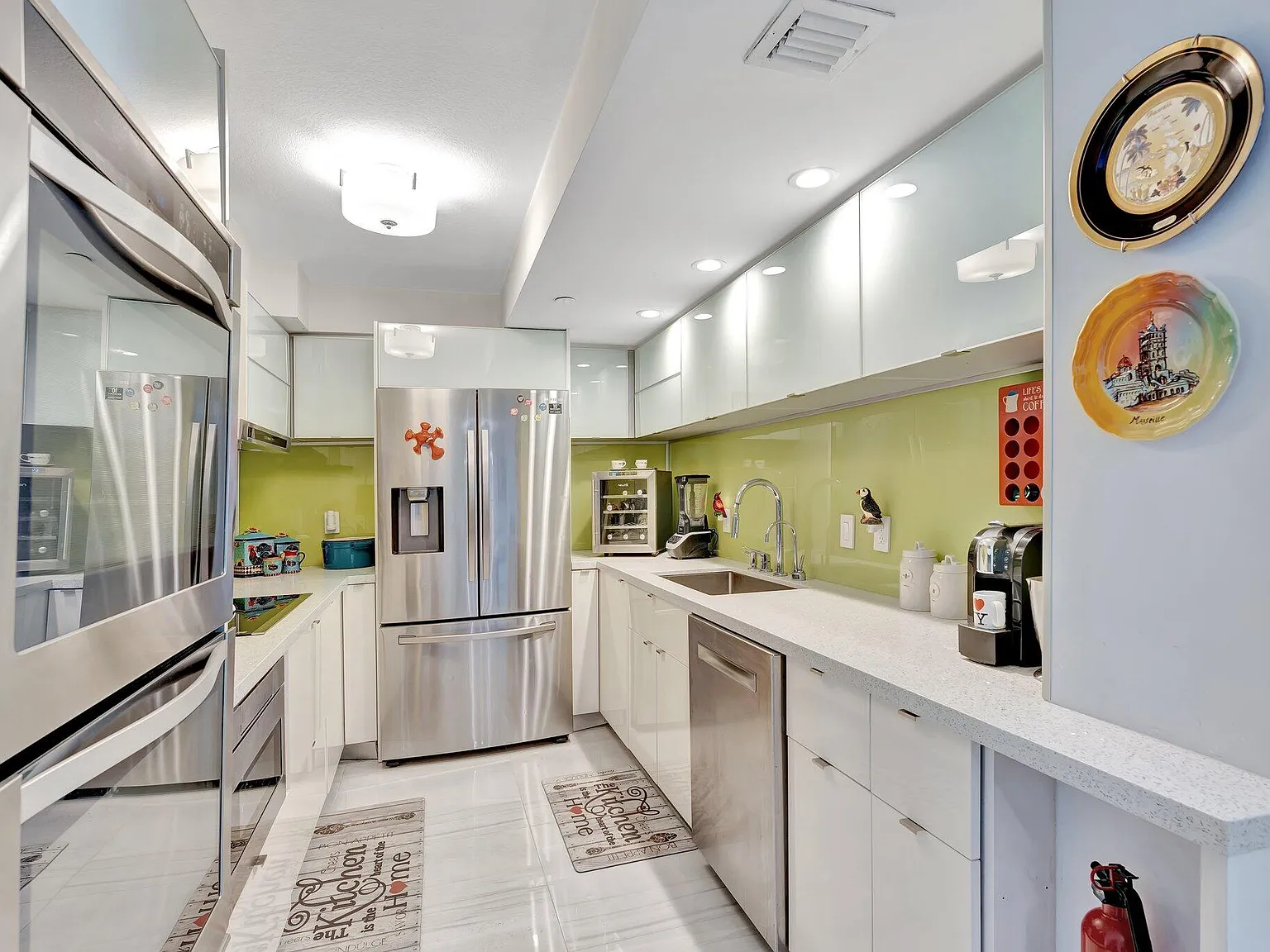 2 bed, 2.0 bath, 1120 sqft, $3,000 — Photo 1