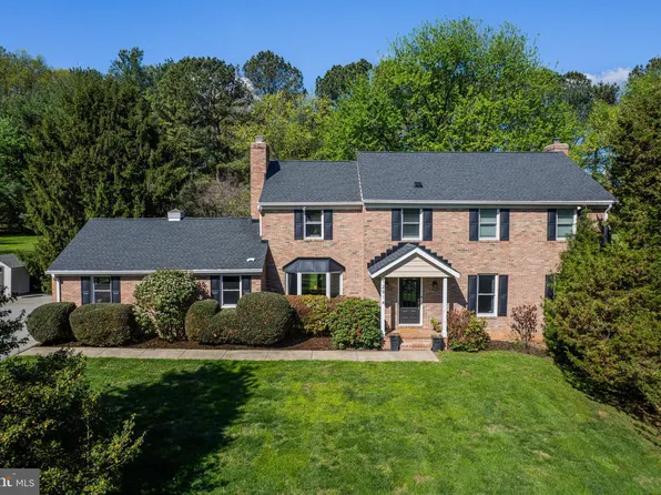 12914 Falls Rd, Cockeysville, MD 21030