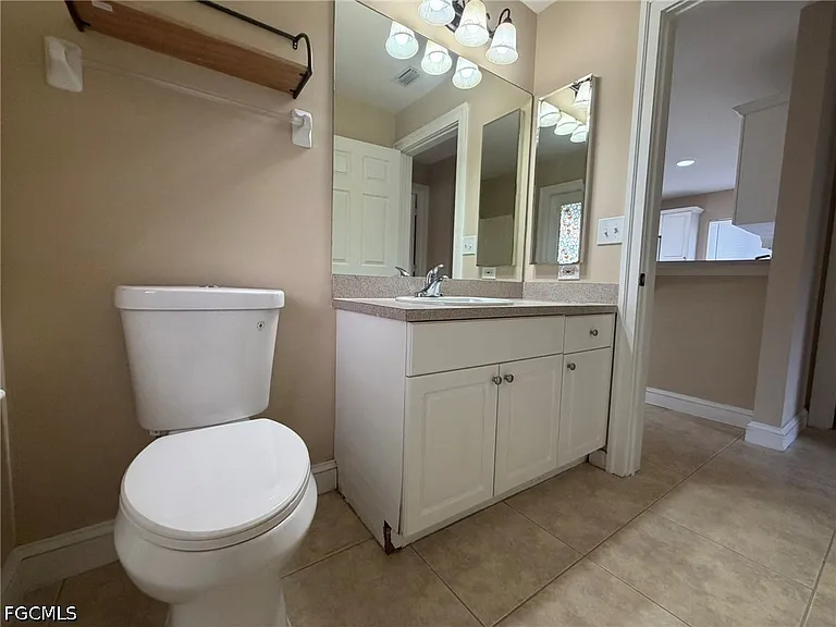 3404 NE 9th Ave — Photo 21