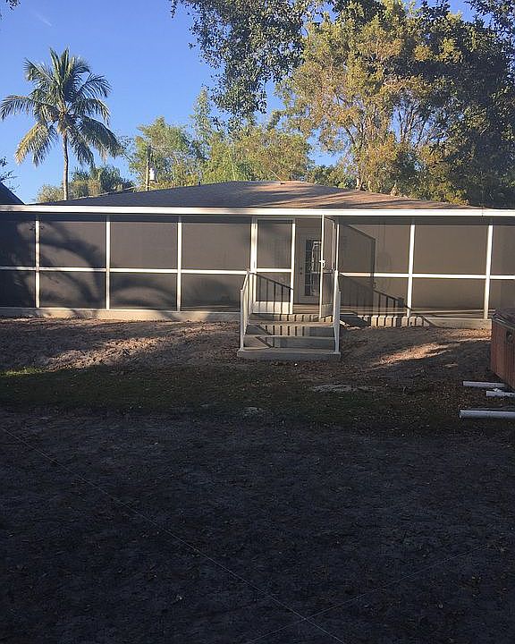 2nd image of 2536 Manorca Ave