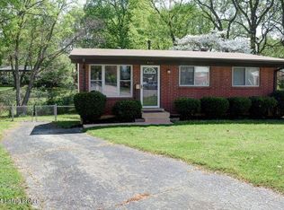8211 Sprint Ct, Louisville, KY