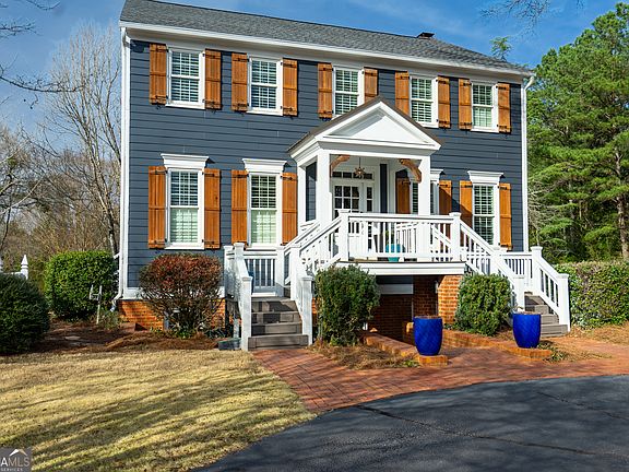 4th image of 638 Cameron Mill Rd