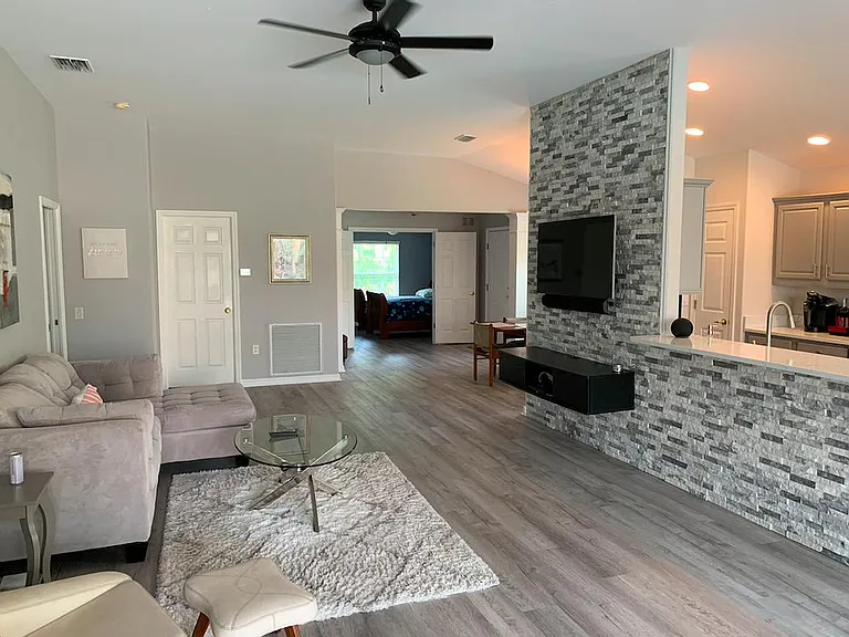 10019 Colonial Country Club Blvd — Photo 3