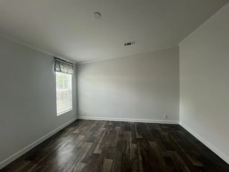 587 Leopard Ln #587 — Photo 8