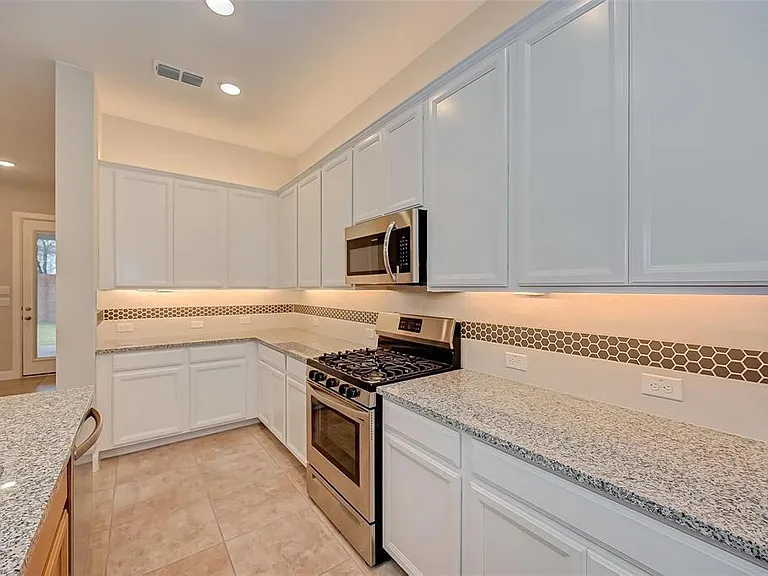 10738 Bridgeport Path Ct — Photo 8