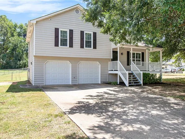 16 Pebble Brook Ct, Cartersville, GA 30120