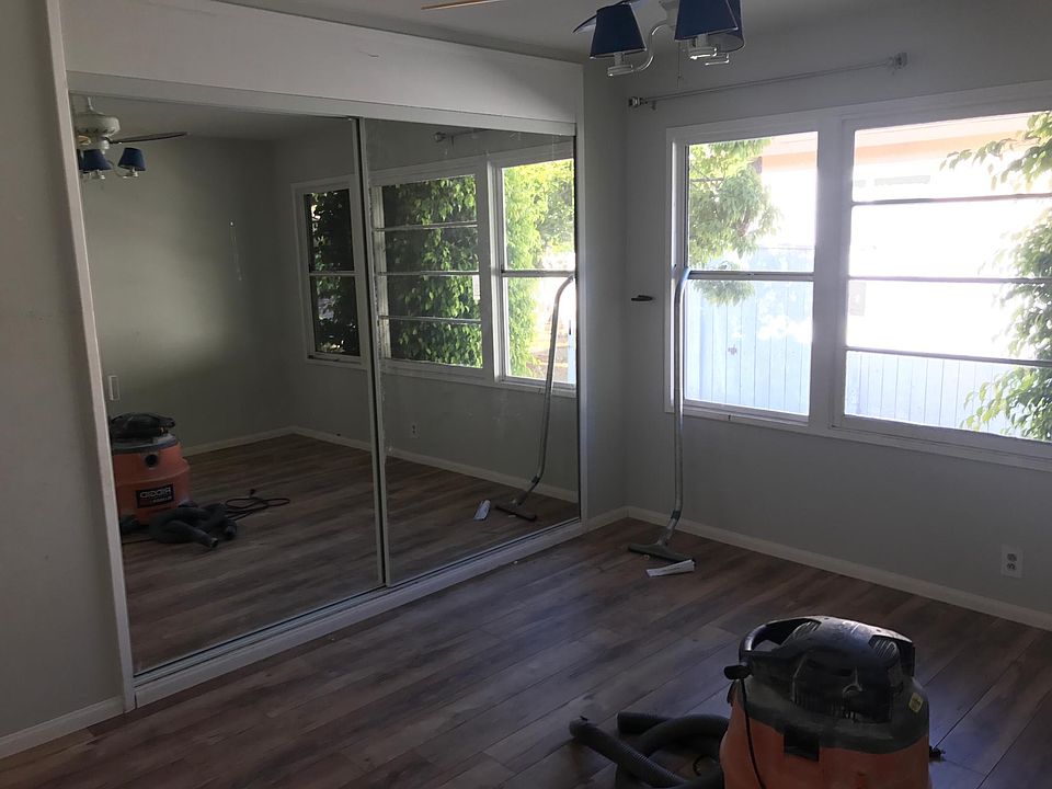 2nd image of 4136 Lincoln Ave