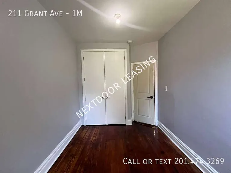 211 Grant Ave #1M — Photo 5